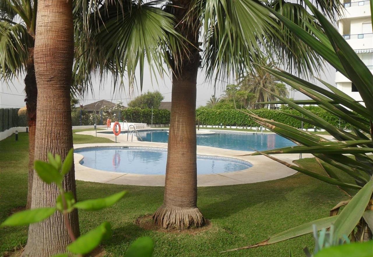 First Line Beach Apartment Marbella Esterno foto