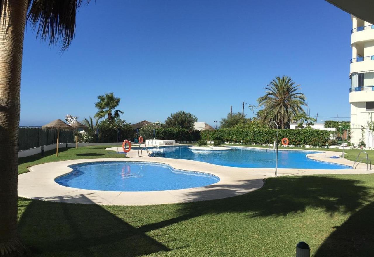 First Line Beach Apartment Marbella Esterno foto