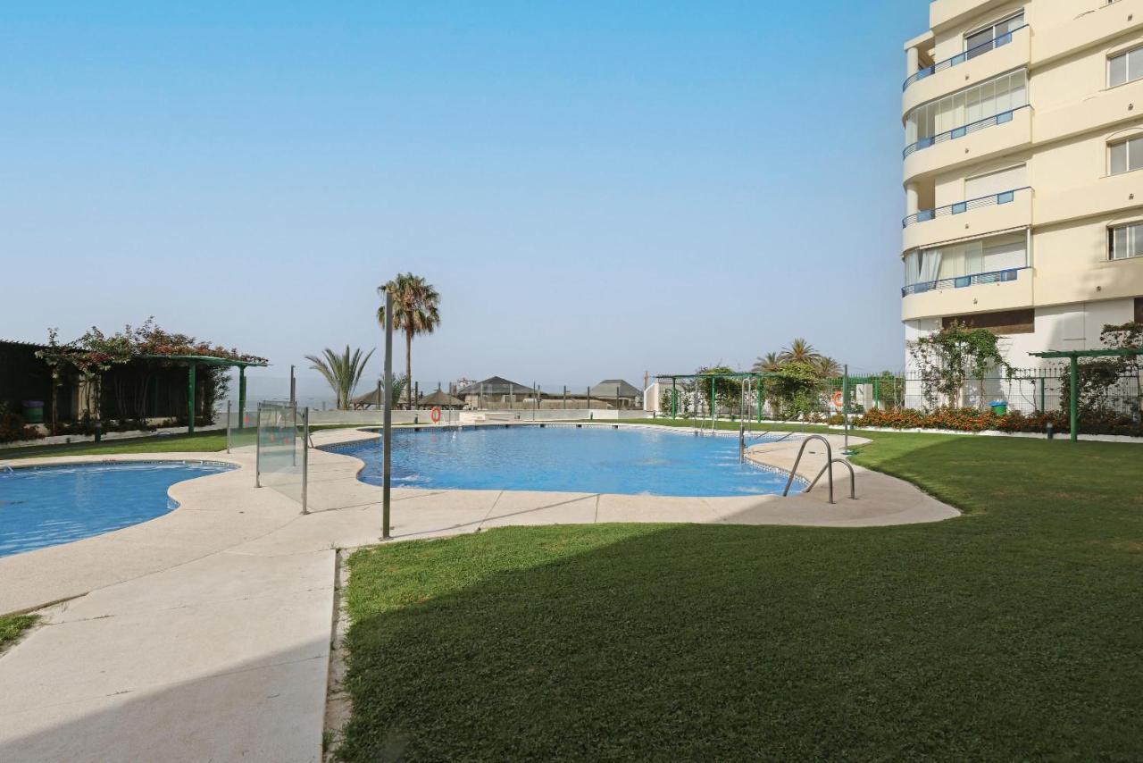 First Line Beach Apartment Marbella Esterno foto